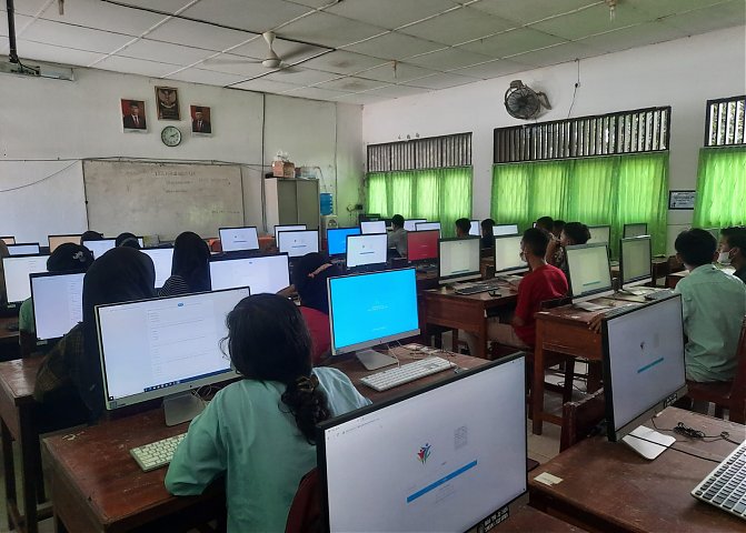 Ujian Peminatan bagi Peserta Didik Baru Poster