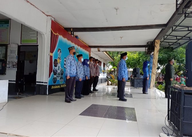 Hari Pahlawan Poster